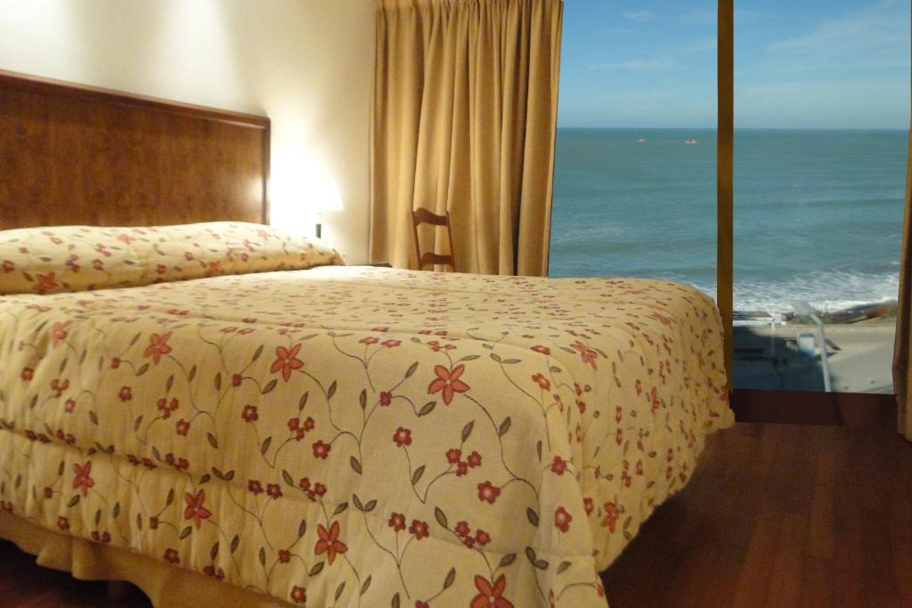 Hotel Amsterdam Mar del Plata Quarto foto